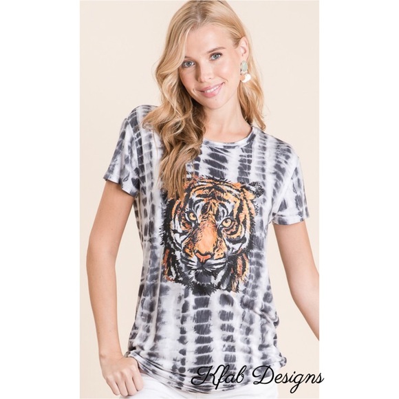 ❤️LAST 1! Soft Tie Dye Tiger Print 🐯 Knit Top! - Picture 5 of 8